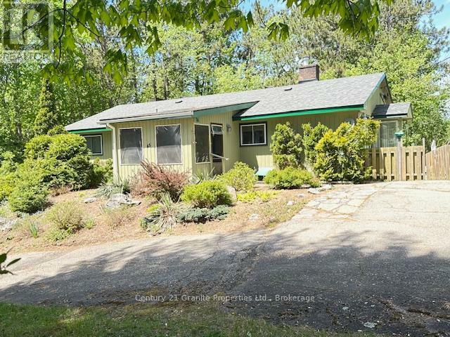 Photo de la propriété: 45 Isabella Street ON P2A 1M4