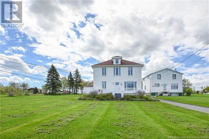 Property Photo:  90 Saint-Pierre Est Boulevard  NB E1W 1B6 