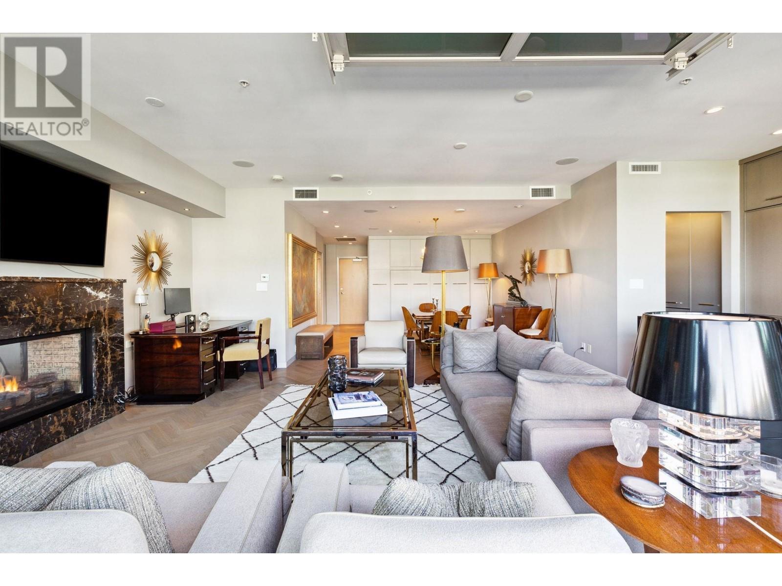 Property Photo: 546 Beatty Street 701 BC V6B 2L3