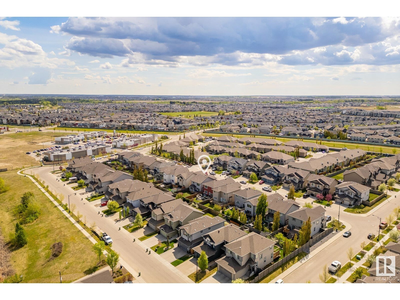 Property Photo: 7122 Armour Li SW AB T6W 2P1