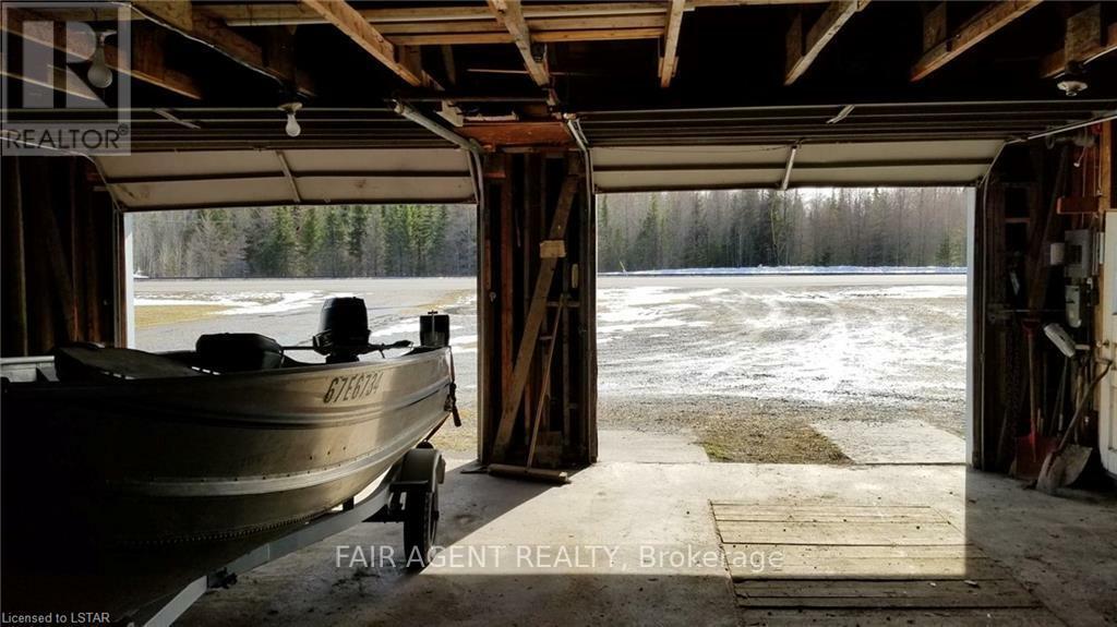 Property Photo:  318 Highway 11  ON P0L 1M0 