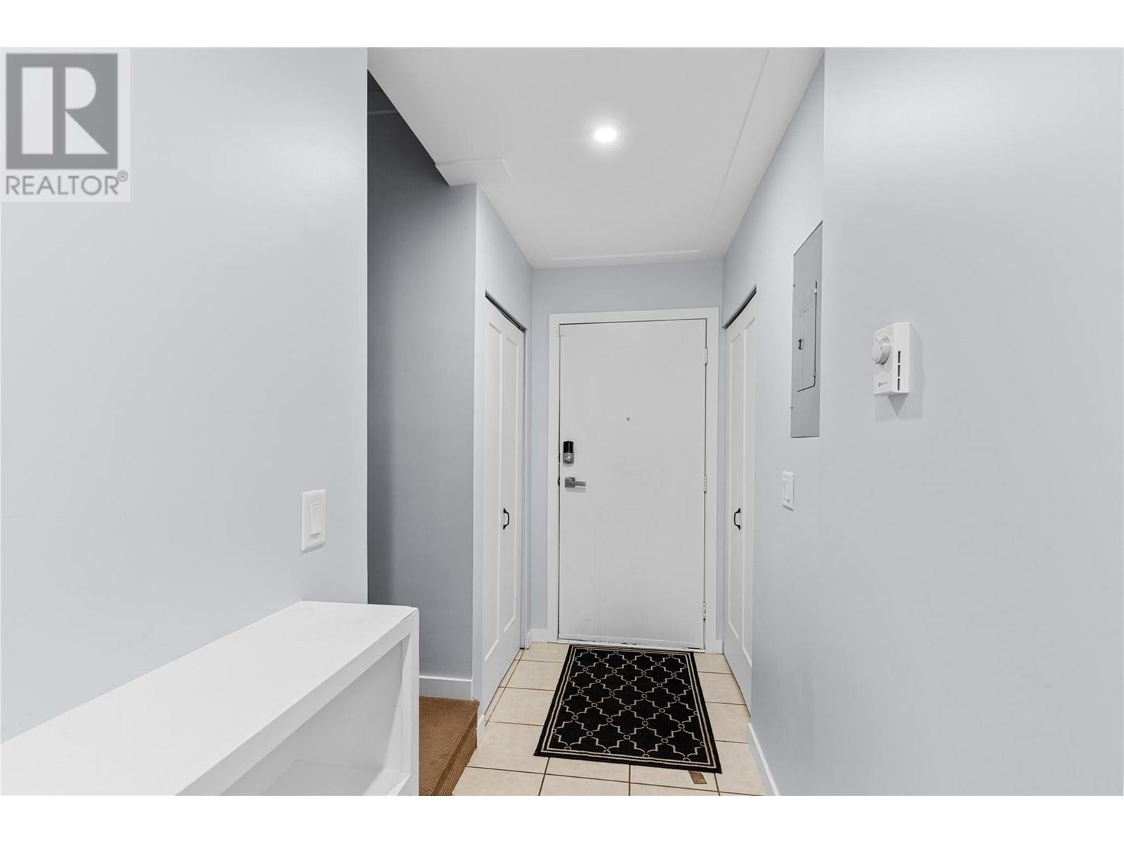 Property Photo: 5300 25 Avenue 2 BC V1T 6R4