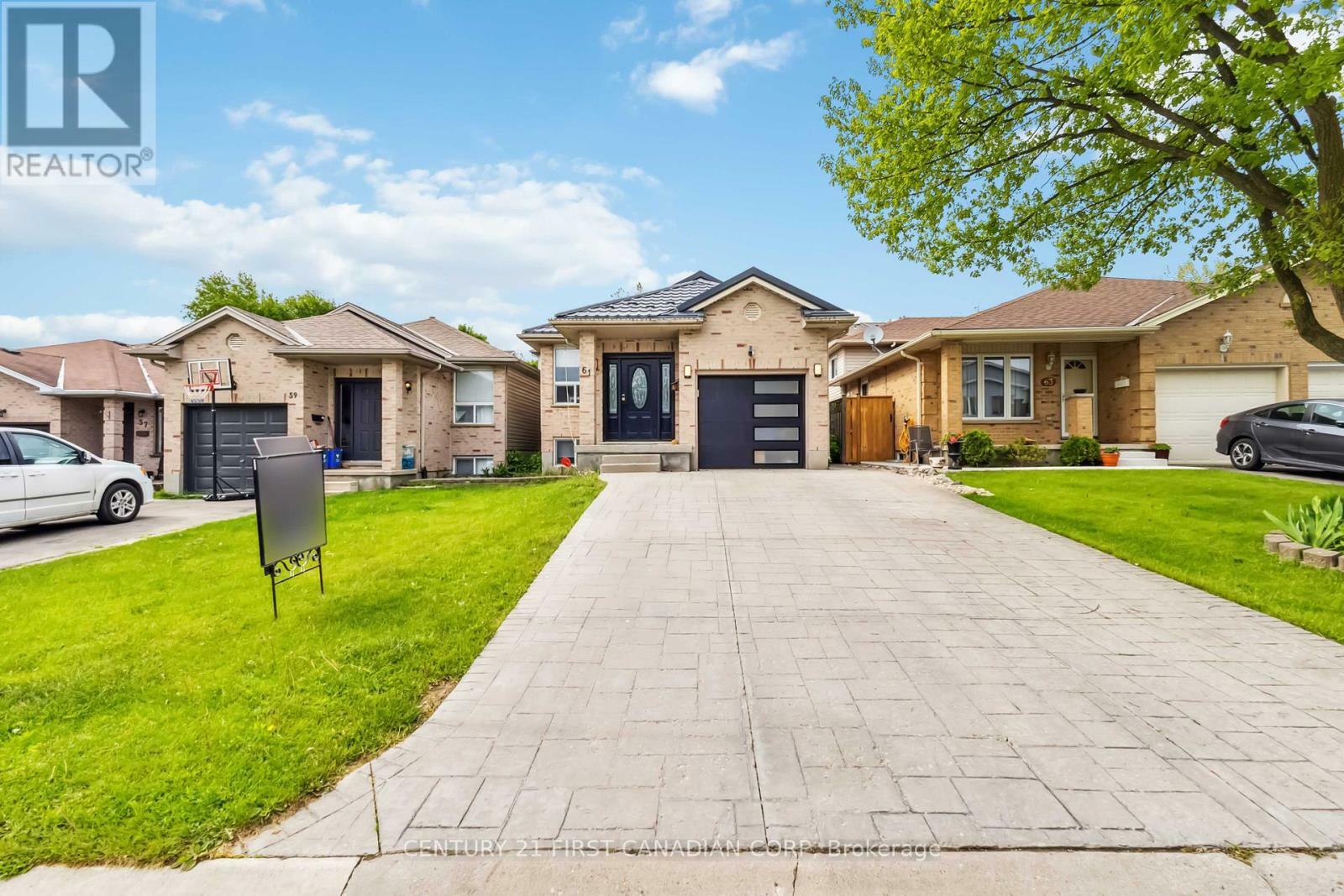 Property Photo: 61 Tanner Drive ON N5W 6B6
