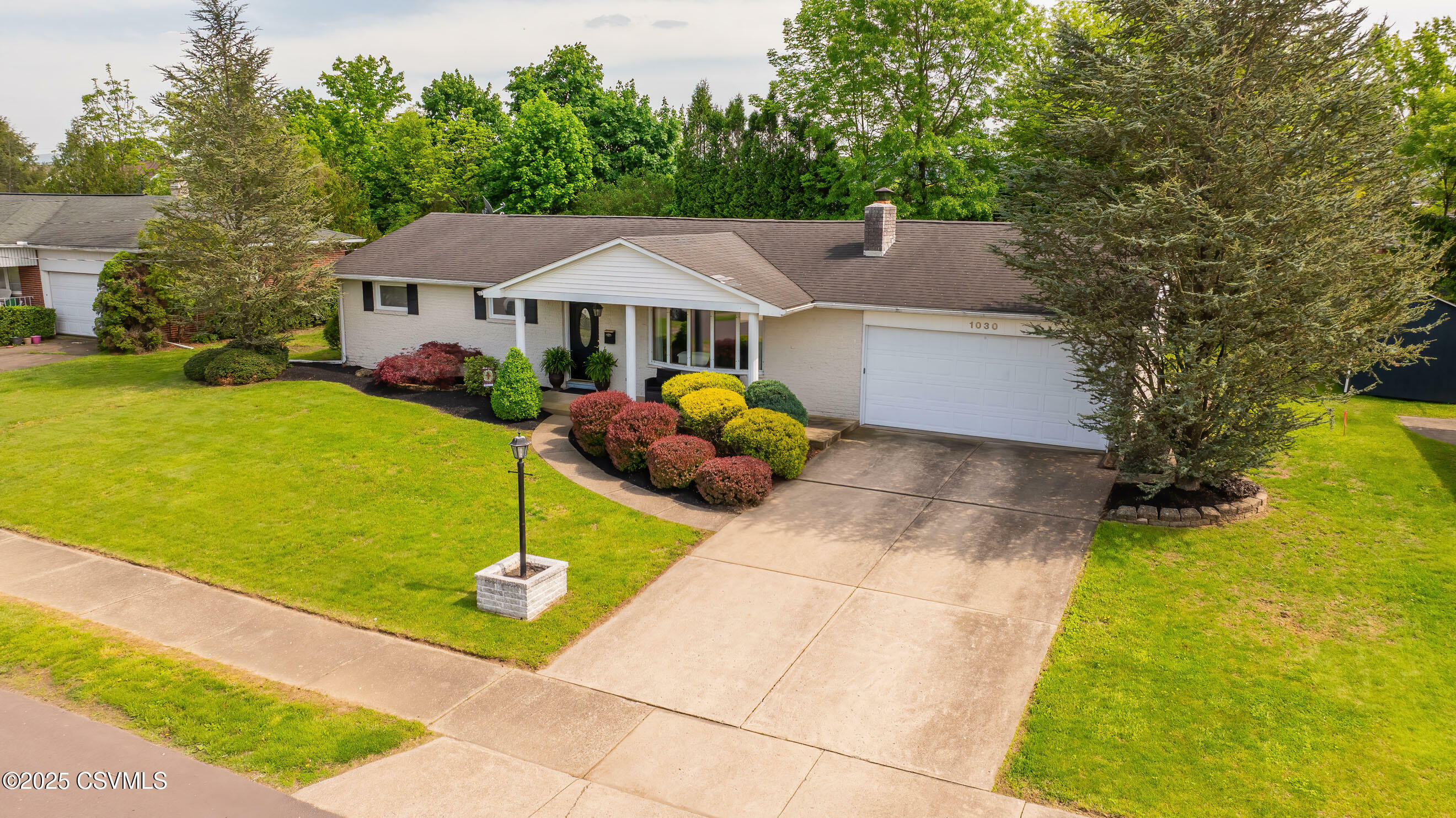 Property Photo: 1030 Ruthann Drive PA 18603