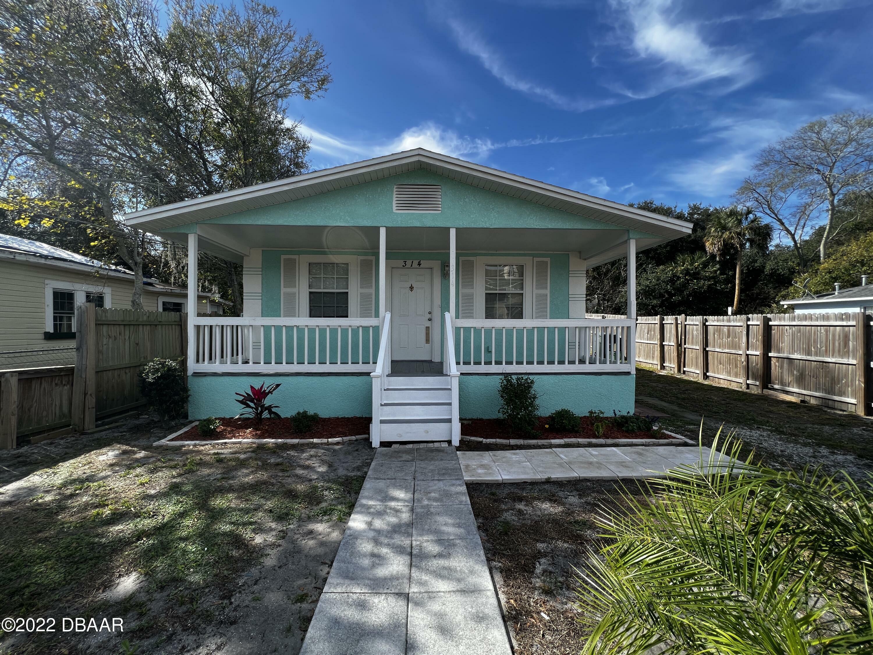 Property Photo: 314 N Keech Street FL 32114