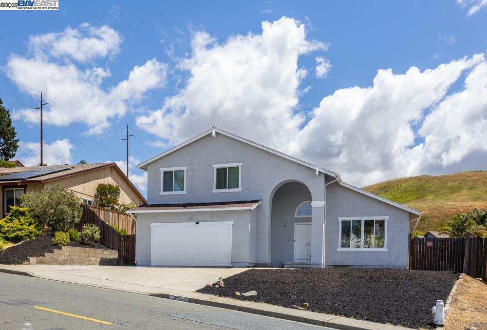 Property Photo: 457 Violet Rd CA 94547
