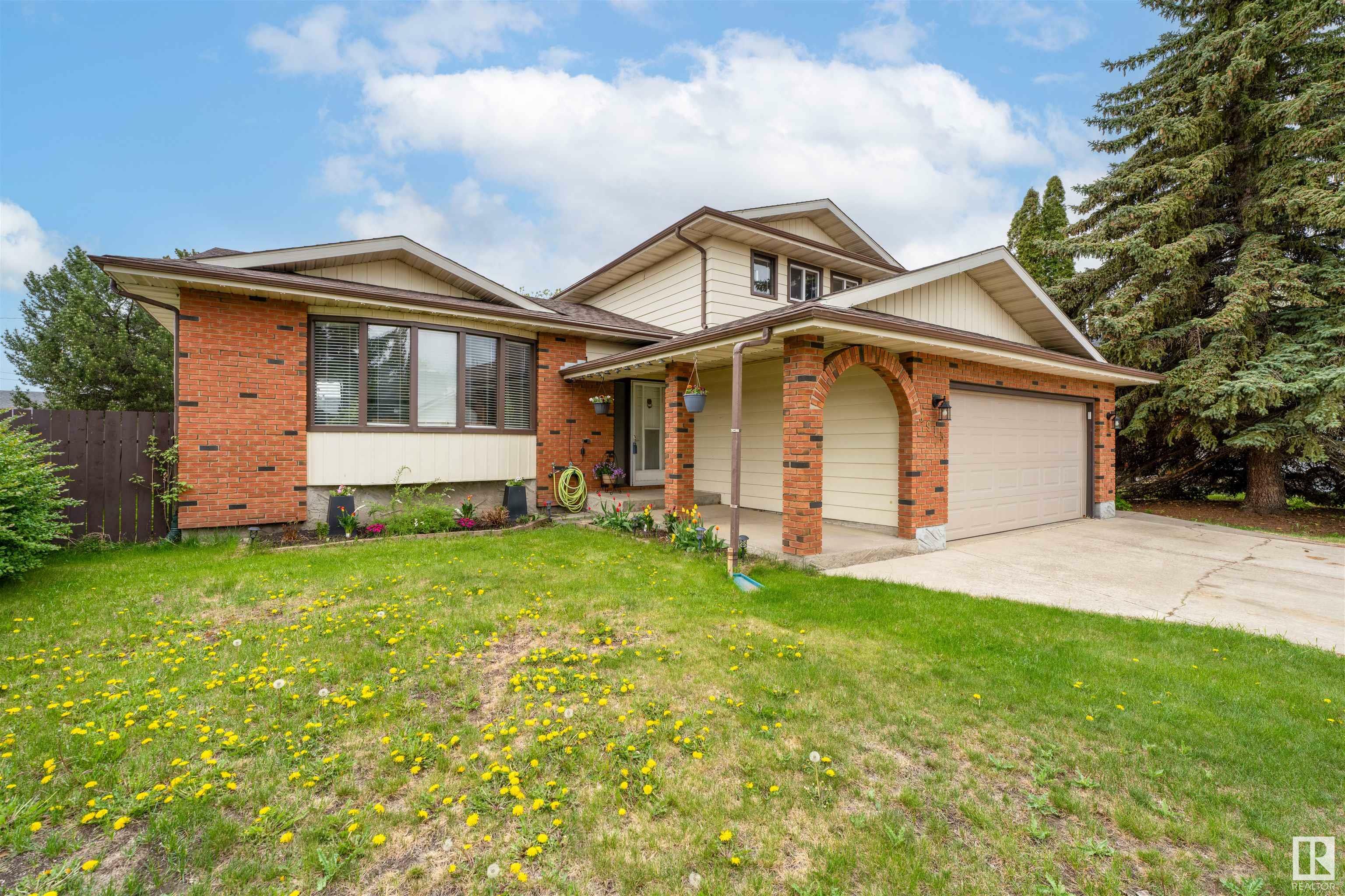 Property Photo: 4915 52 Avenue AB T0A 2W0