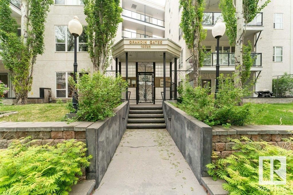 Property Photo: 10023 110 Street NW 423 AB T5K 1J5