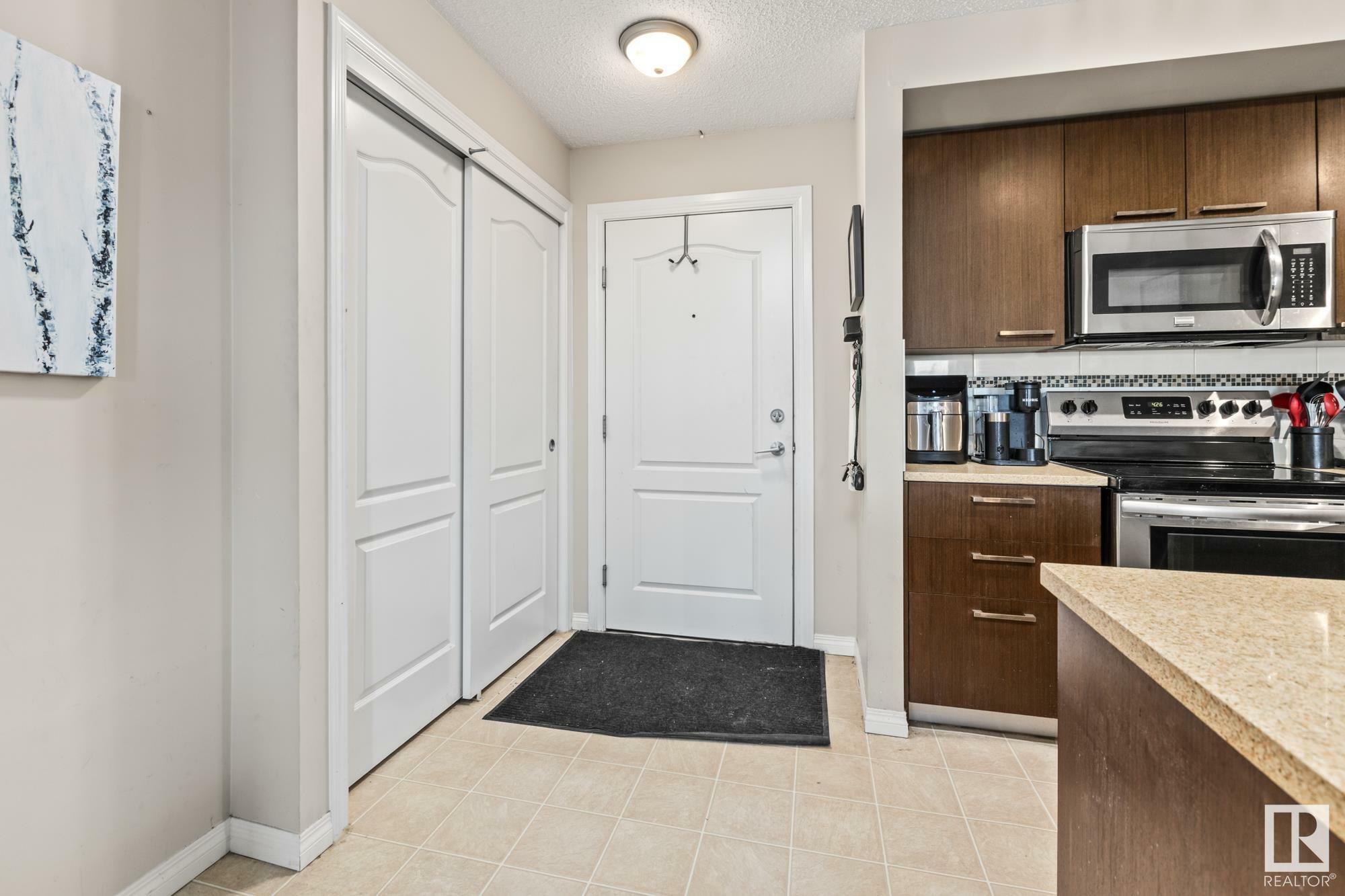 Property Photo: 7343 South Terwillegar Drive NW 2301 AB T6R 0M2
