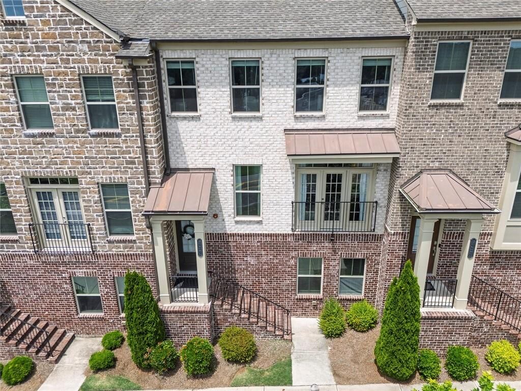 Property Photo:  416 Montclair Court  GA 30188 