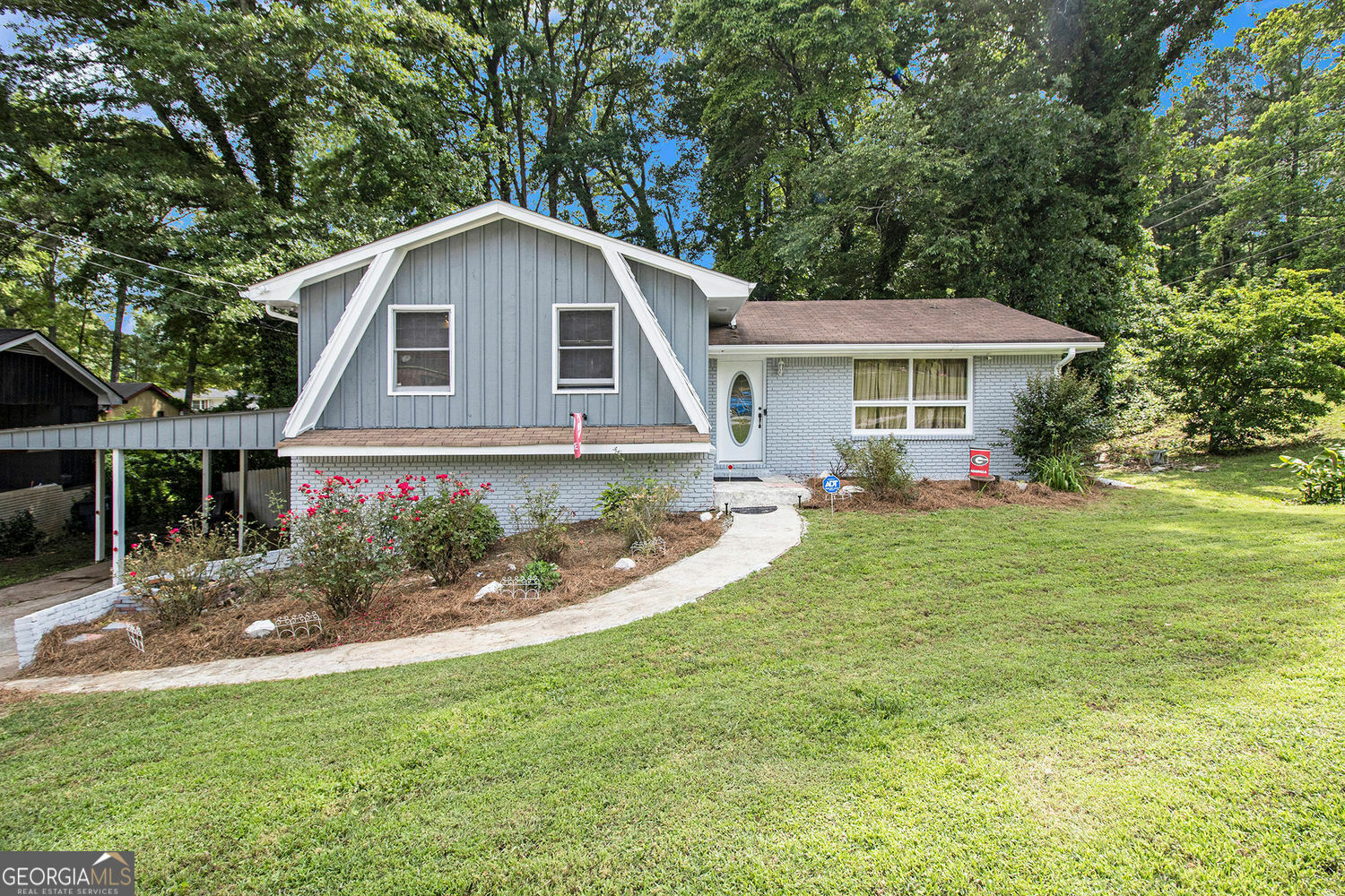 Property Photo: 2950 Springfield Court SW GA 30349