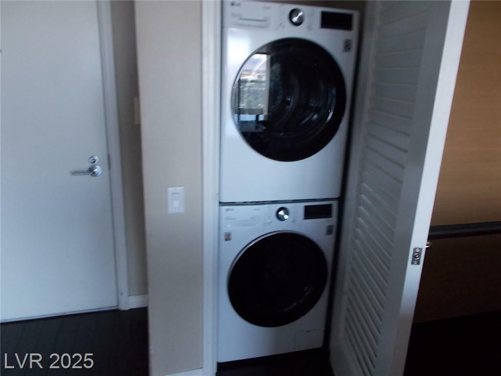 Property Photo:  322 Karen Avenue 2606  NV 89109 