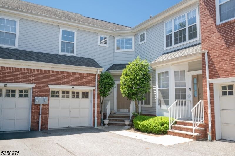 Property Photo:  9 Gordon Cir  NJ 07054 