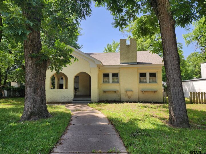 Property Photo:  645 W Kilpatrick  TX 75773 