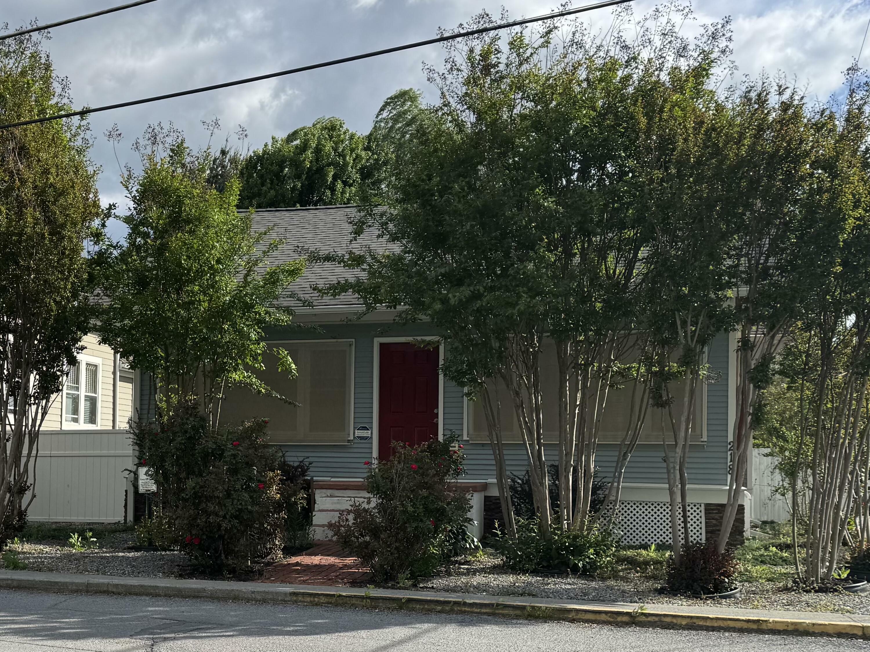 Property Photo: 218 Greenbrier Avenue WV 24986