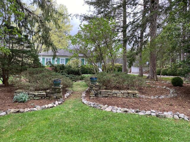 Property Photo: 129 Deerfield Road WV 24925