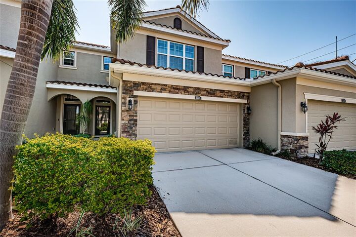 Property Photo: 5225 5th Way N FL 33703