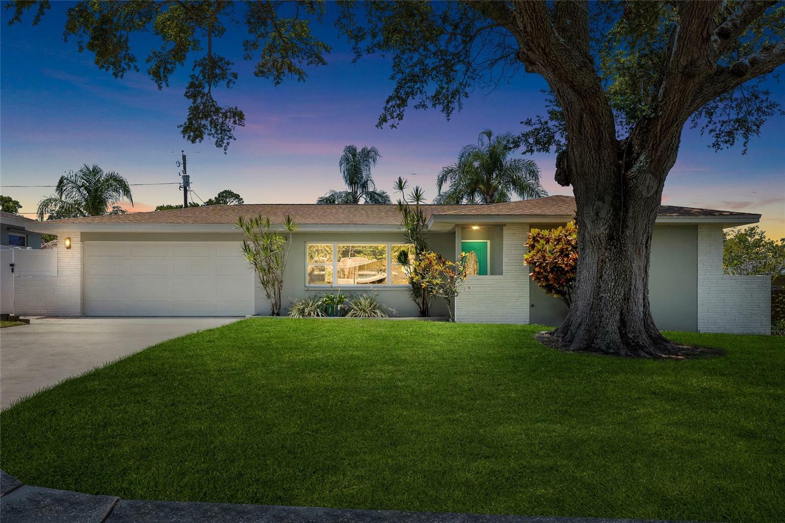 Property Photo:  1530 Picardy Circle  FL 33755 