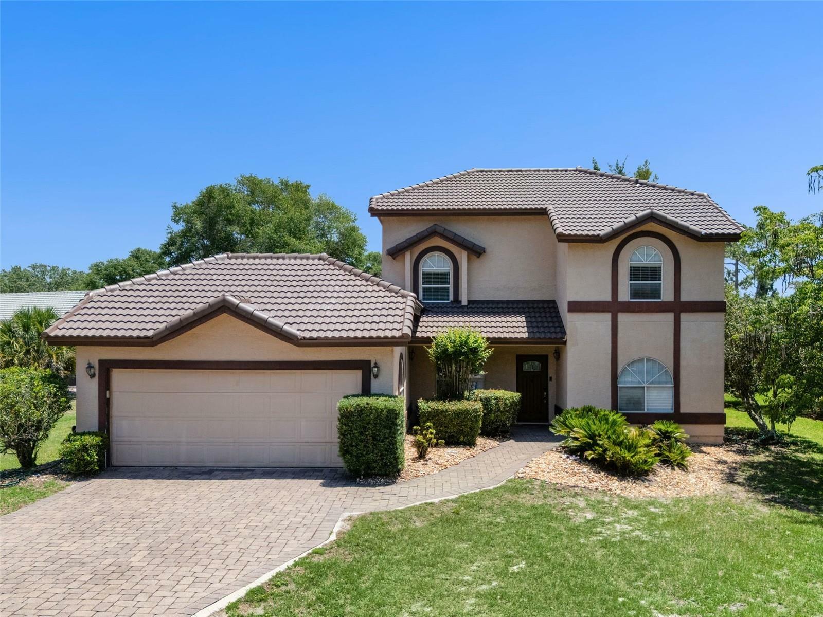 Property Photo: 4019 Lake Mirage Boulevard FL 32817