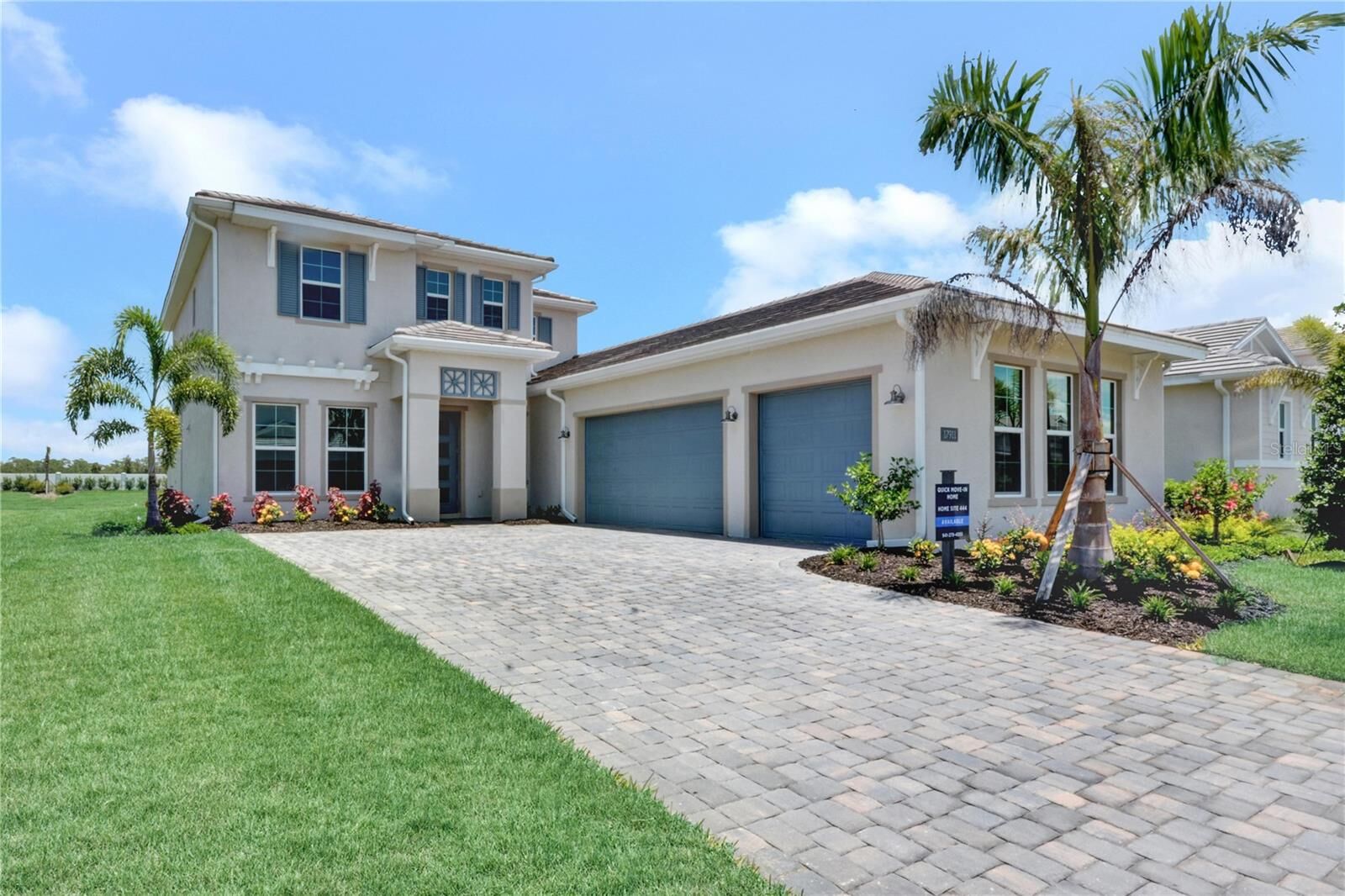 Property Photo: 17911 Palmiste Drive FL 34202