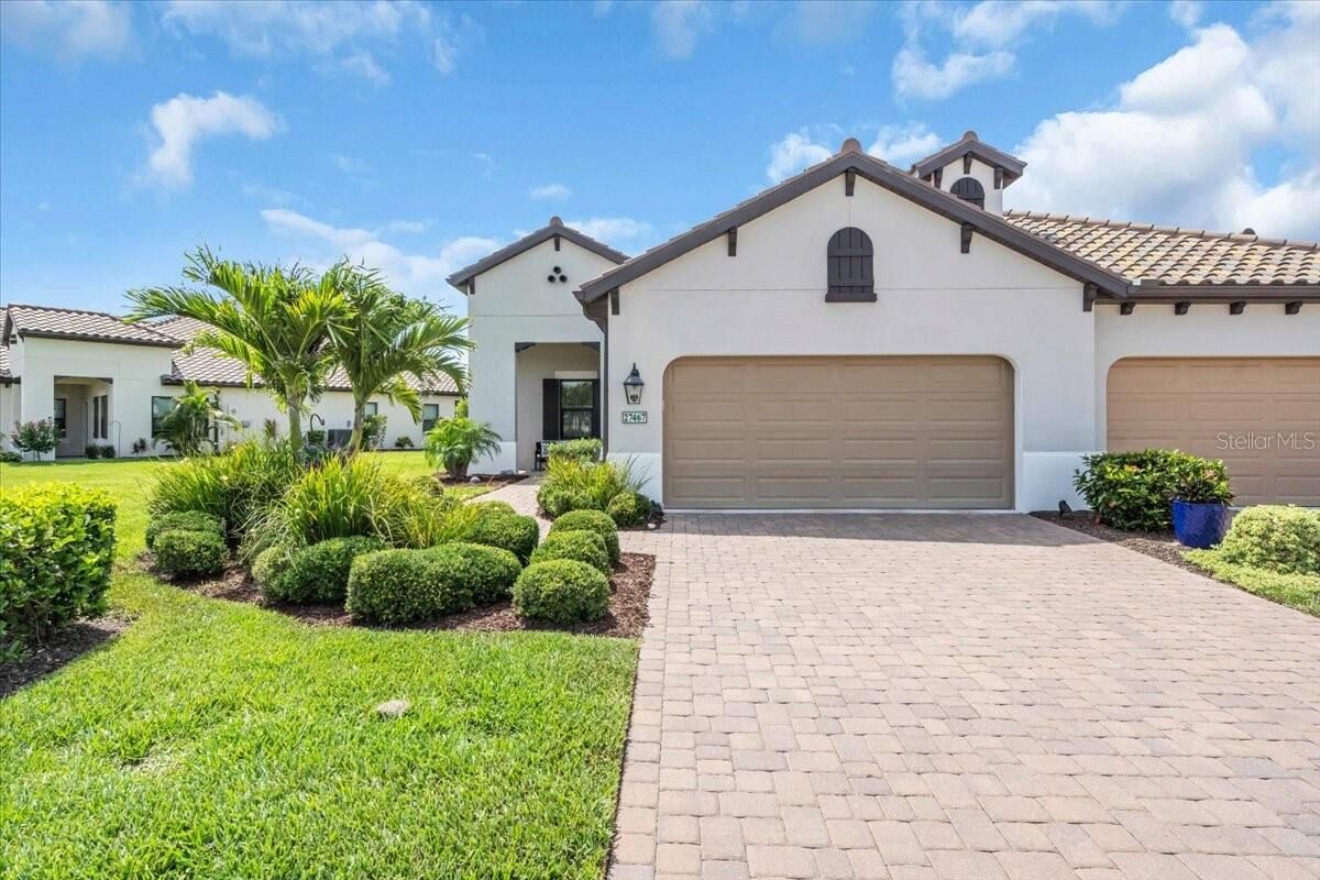 Property Photo: 27467 Janzen Court FL 34223