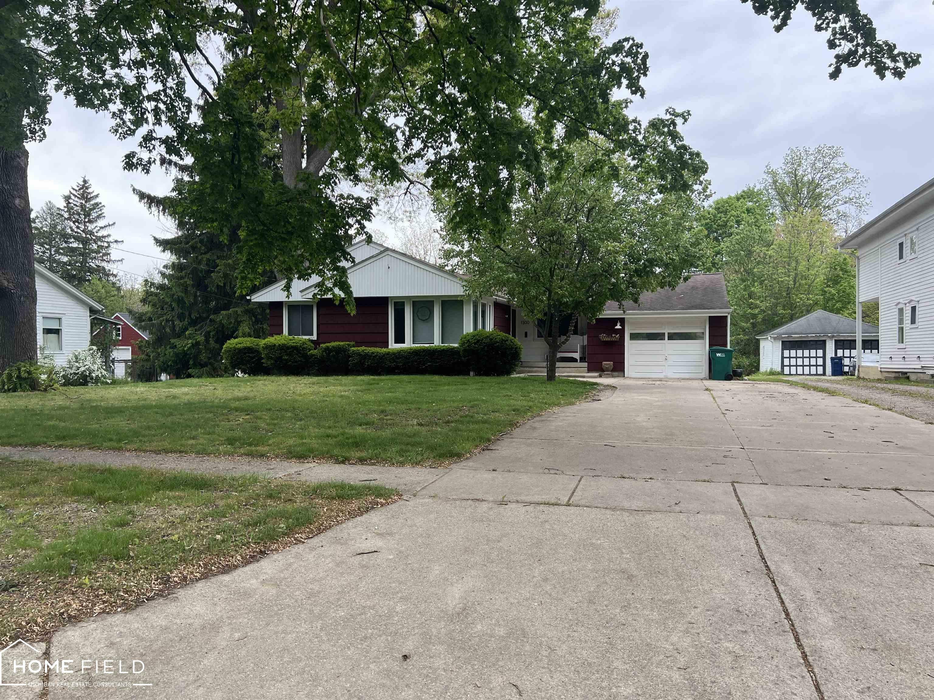 1300 N Washington Street  Owosso MI 48867 photo