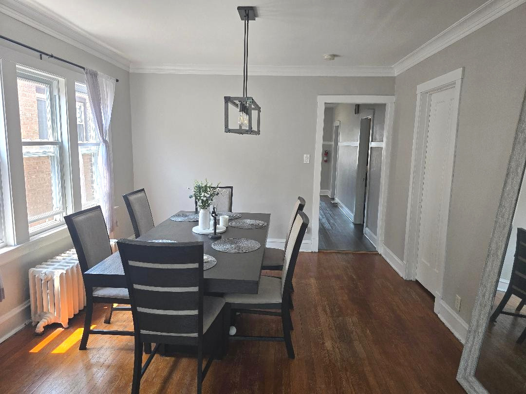 Property Photo: 1438 Maple Avenue IL 60402