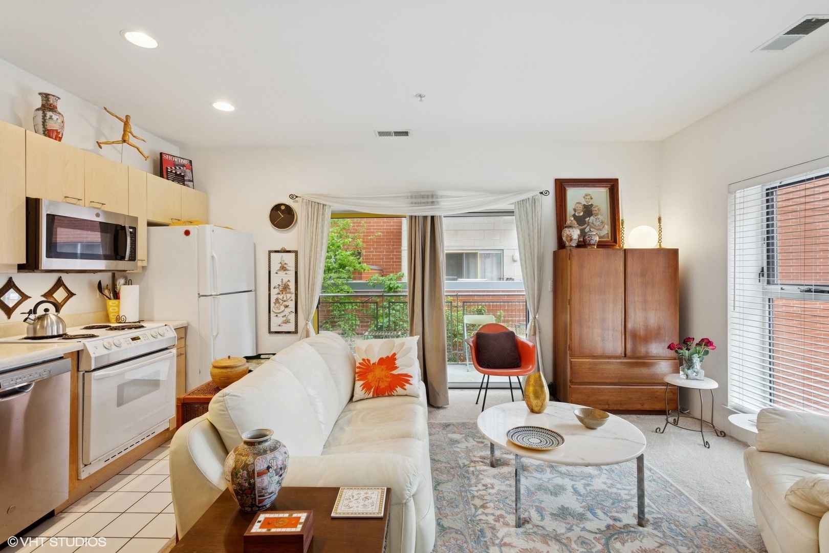 Property Photo: 1222 Chicago Avenue 306B IL 60202