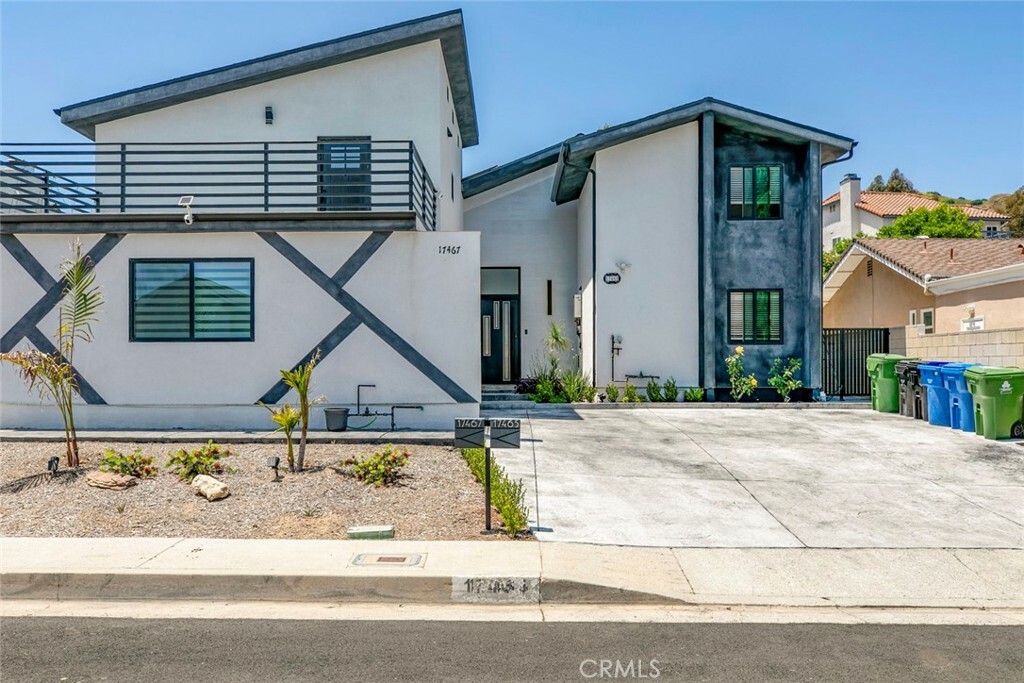 Property Photo: 17465 Tuscan Drive CA 91344