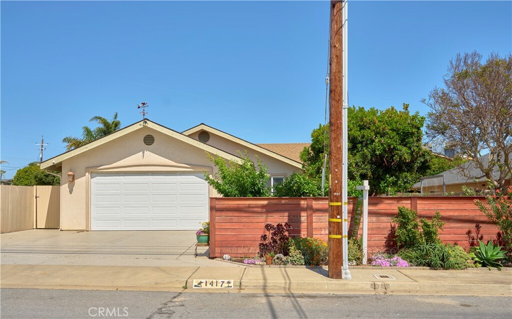Property Photo:  1417 23rd Street  CA 93445 