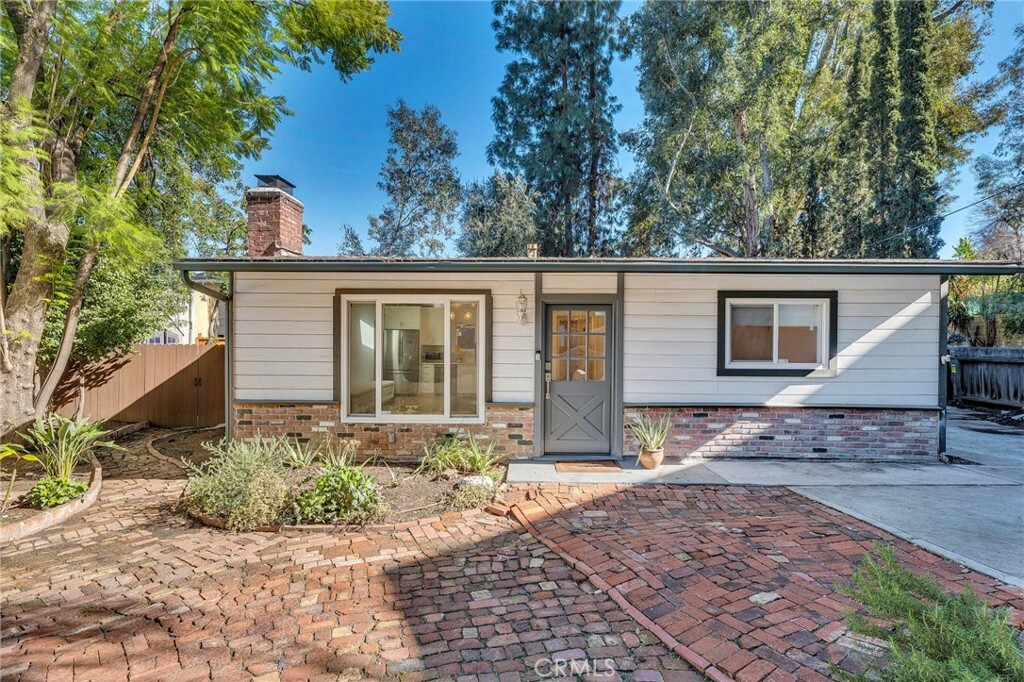 Property Photo: 5338 Campo Road CA 91364