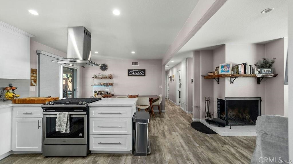 Property Photo:  1045 W Sycamore Avenue  CA 92868 