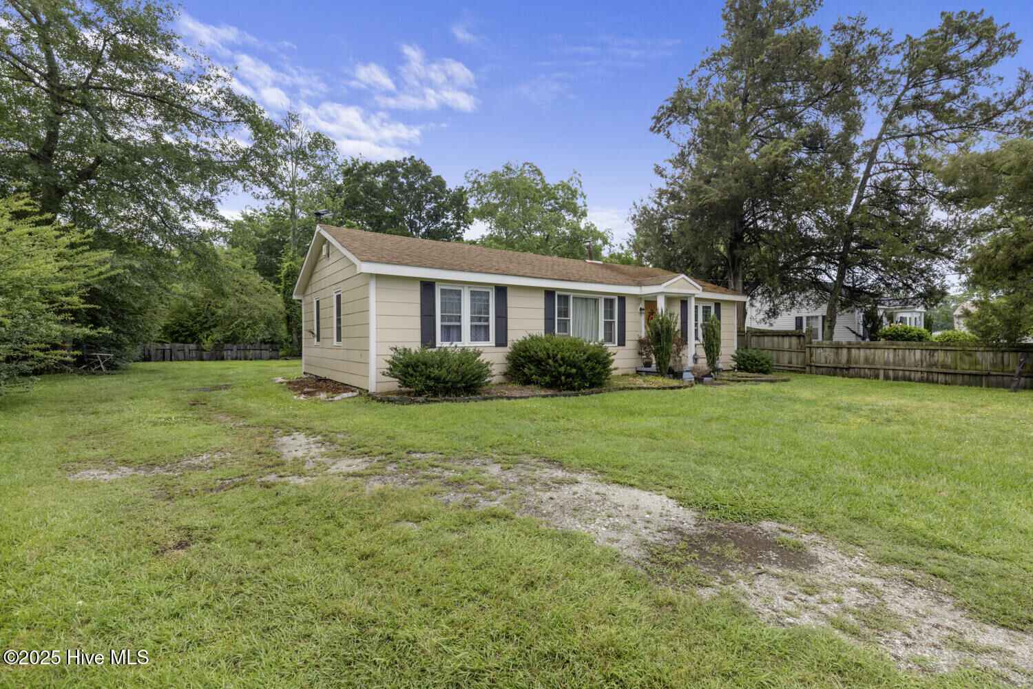 Property Photo:  304 Pete Jones Drive  NC 28574 