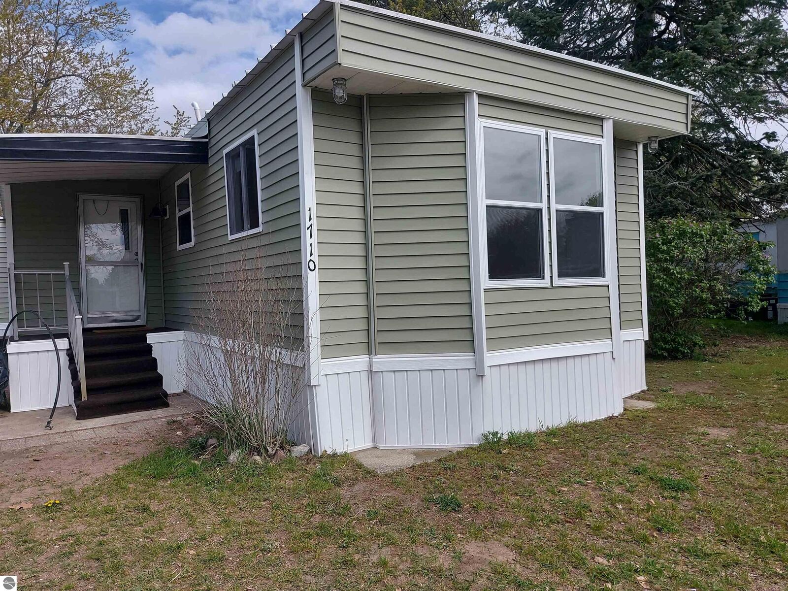 Property Photo: 1710 Geraldton Place MI 49686