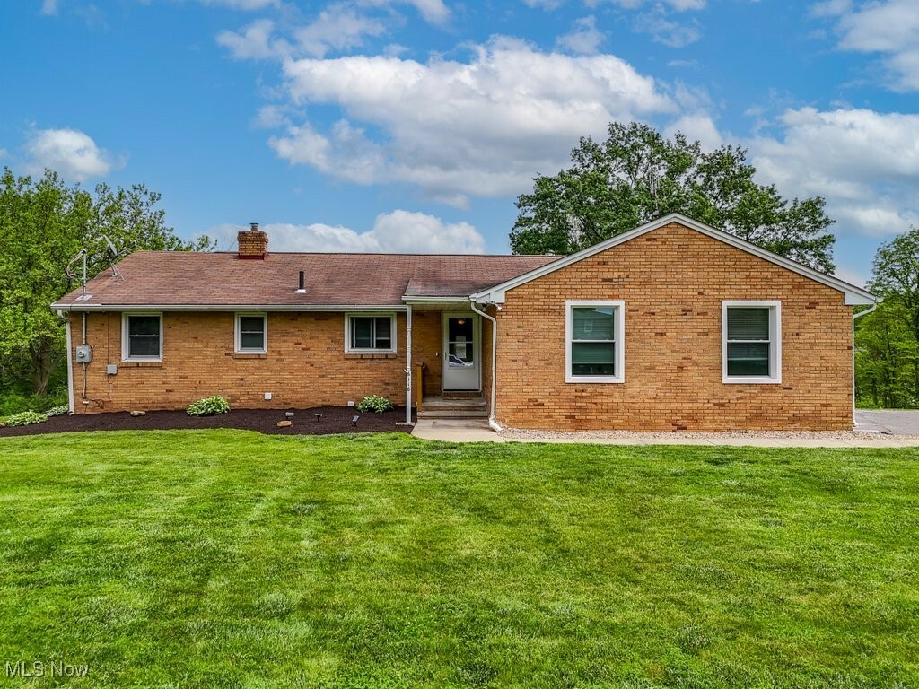 Property Photo: 6116 Melody Road NE OH 44721