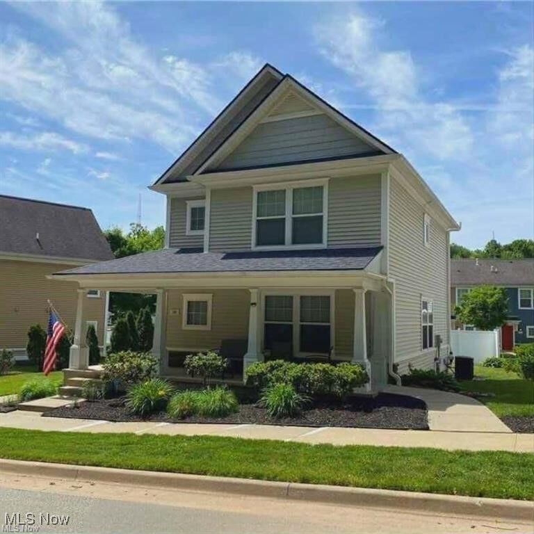 Property Photo:  180 Elizabeth Parkway  OH 44304 