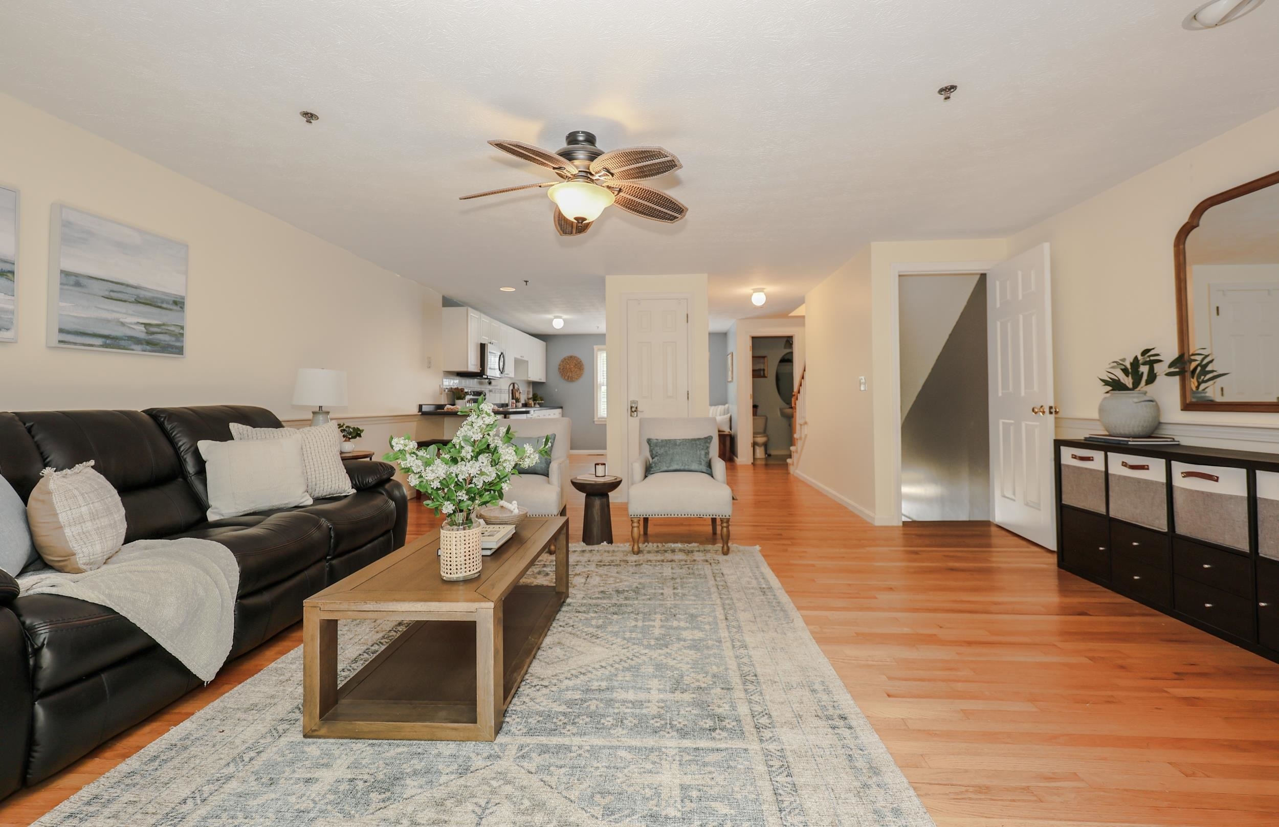 Property Photo: 4 Rocky Ledge Road NH 03054