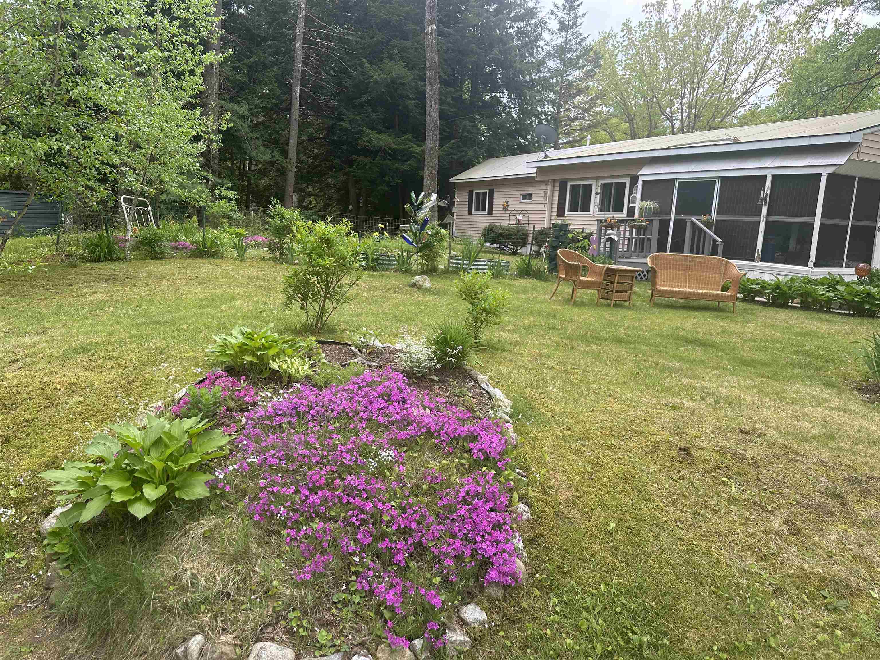 Property Photo: 8 Lance Lane NH 03234