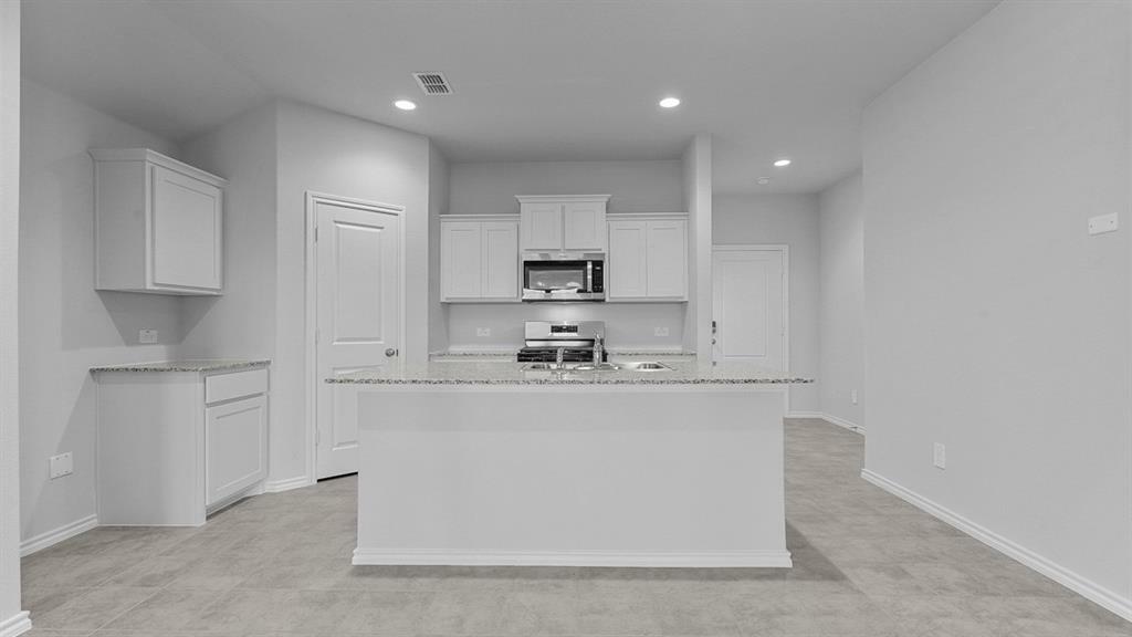 Property Photo: 429 Lubbock Drive TX 76020