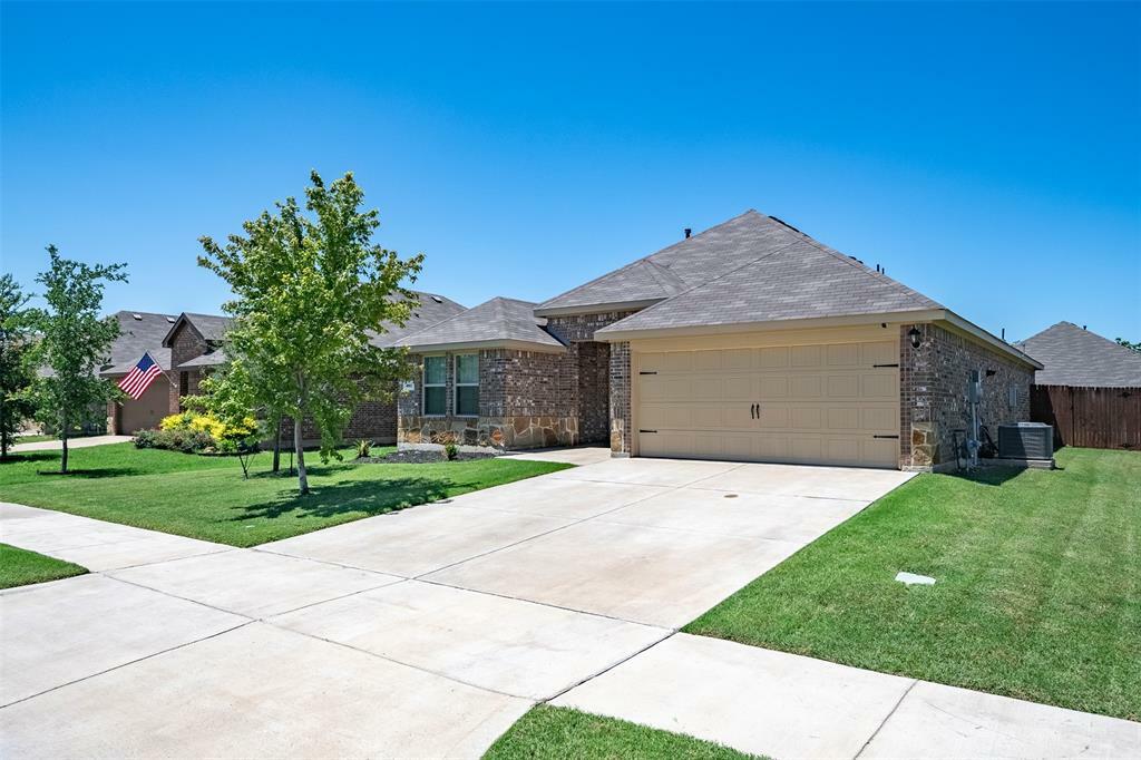 Property Photo: 397 War Emblem Lane TX 75165