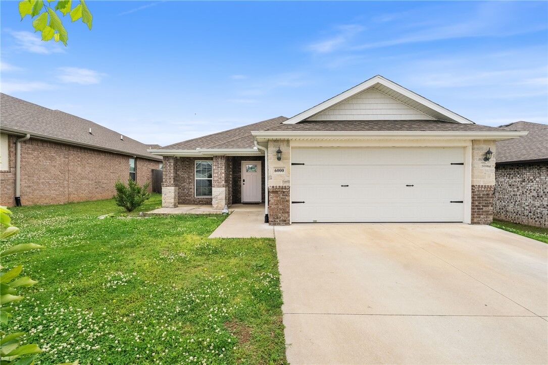 Property Photo: 6000 NW McClellen Street AR 72713
