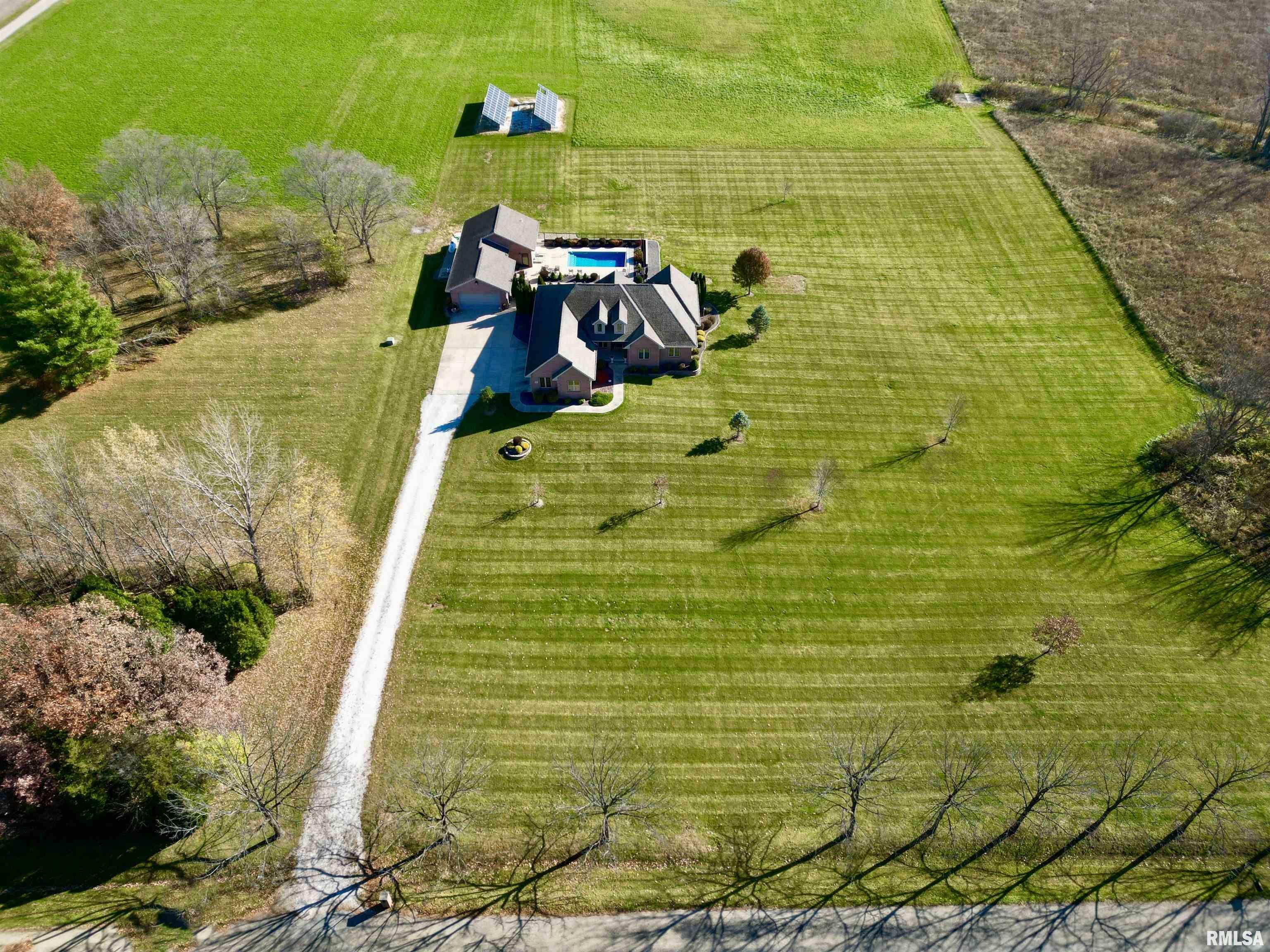 Property Photo: 13202 Kelstadt Road IL 61517