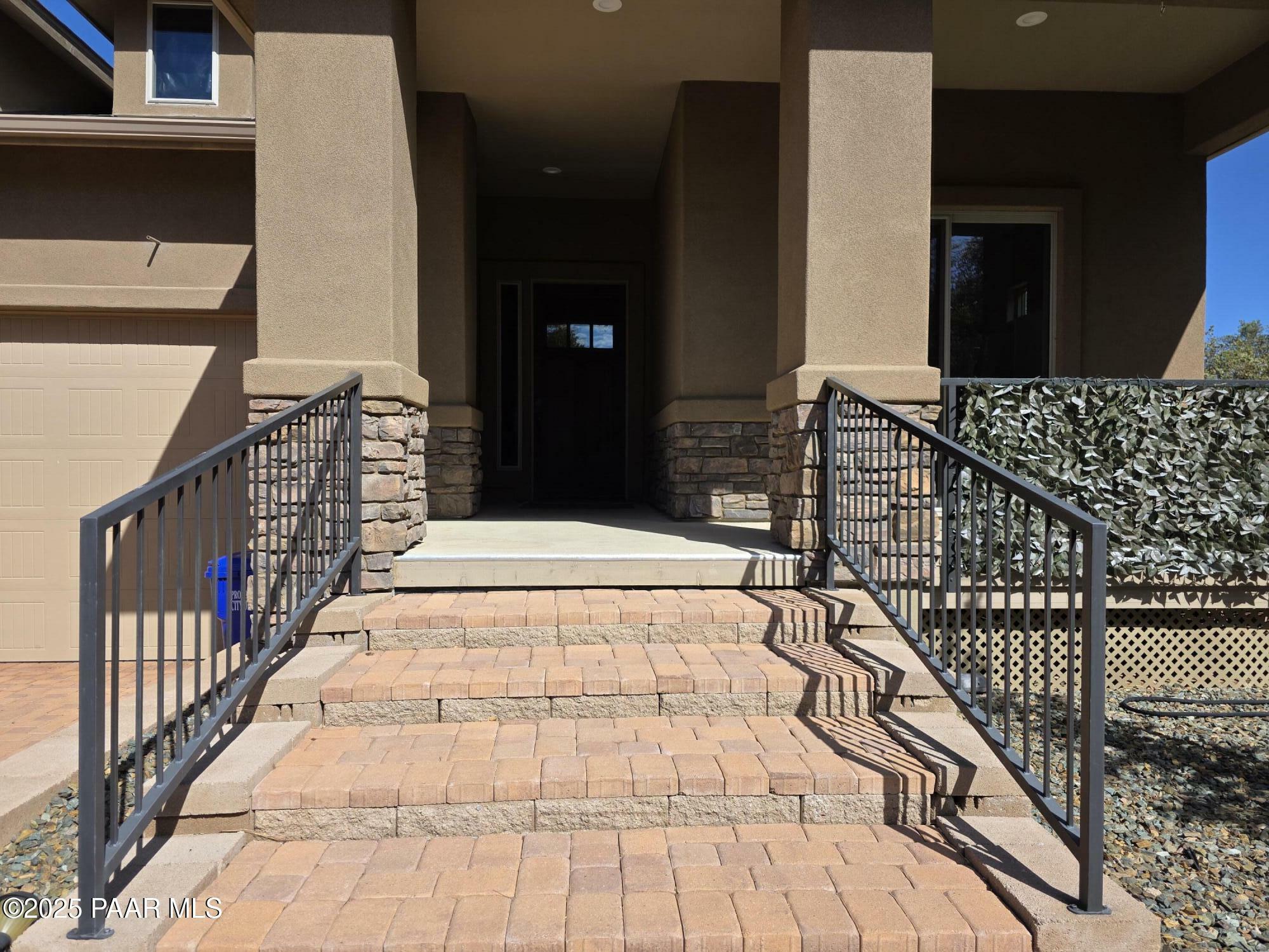 Property Photo: 2101 Burlwood Drive AZ 86305