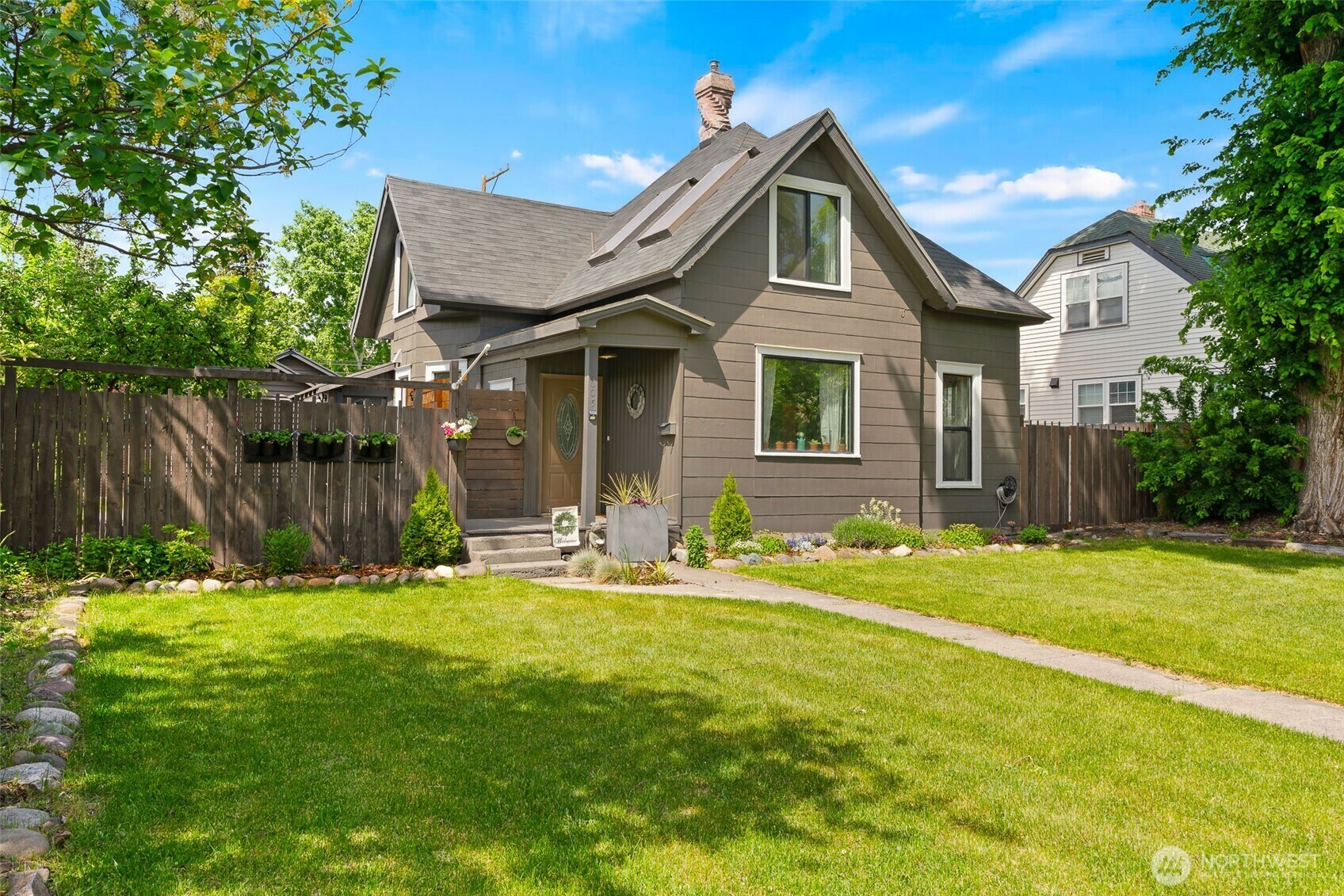 605 N Sampson Street  Ellensburg WA 98926 photo