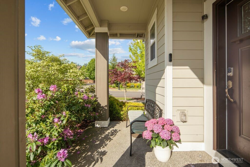 Property Photo: 8657 Atlas Avenue NE WA 98516
