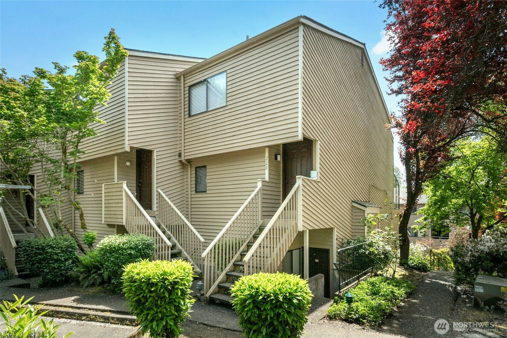 Property Photo: 12044 96th Avenue NE 211 WA 98034