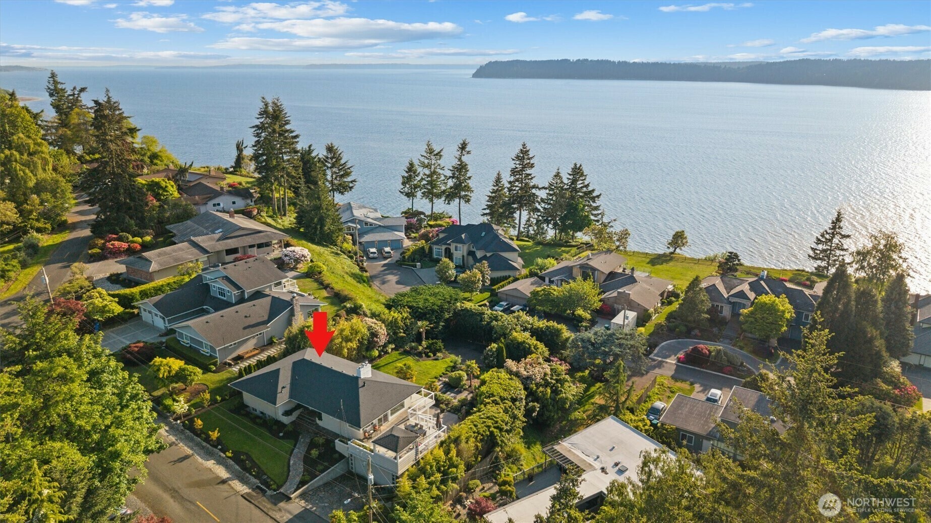 Property Photo: 1505 E Horizon Drive WA 98275