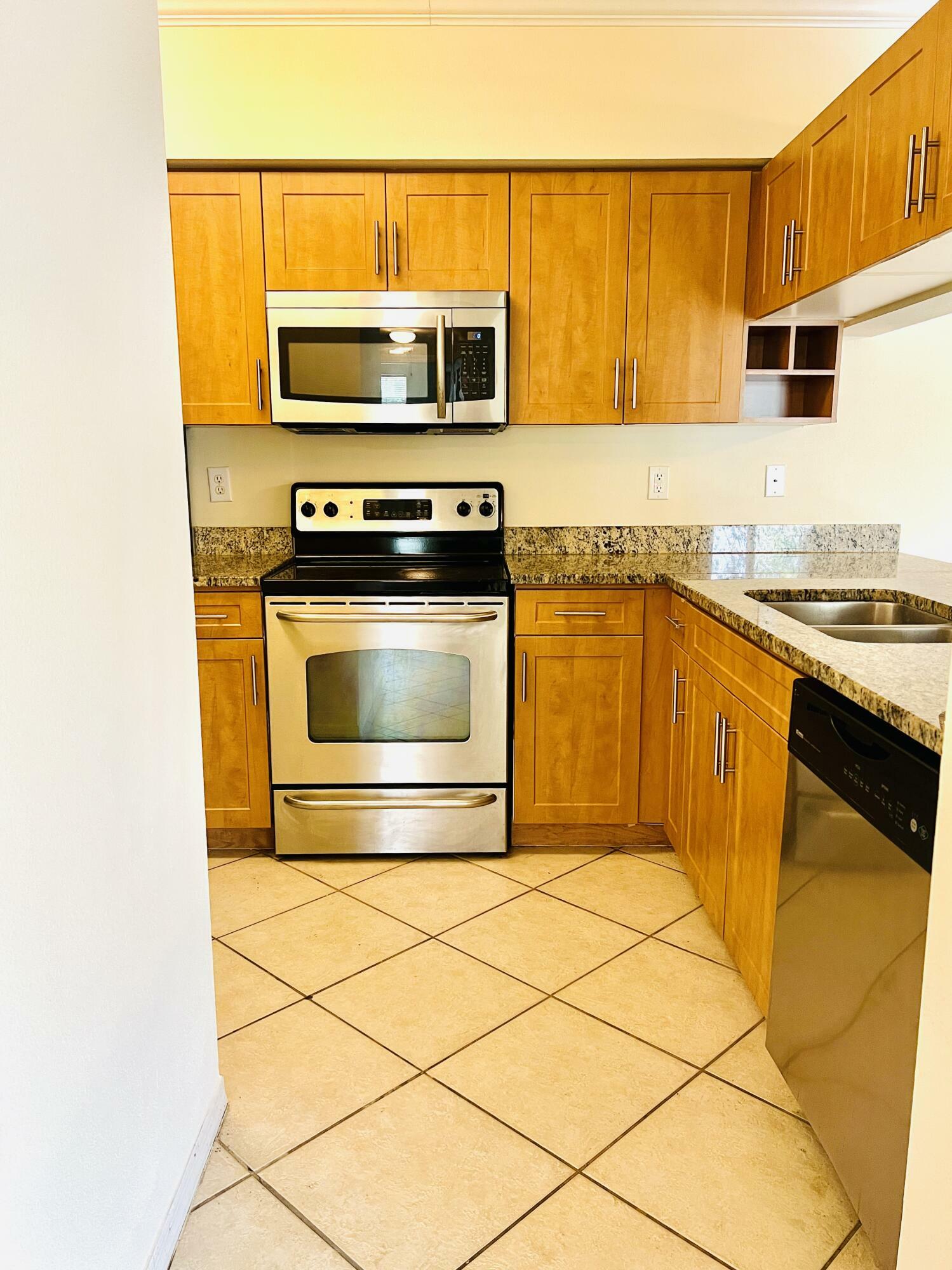 Property Photo: 6511 Emerald Dunes Drive 308 FL 33411