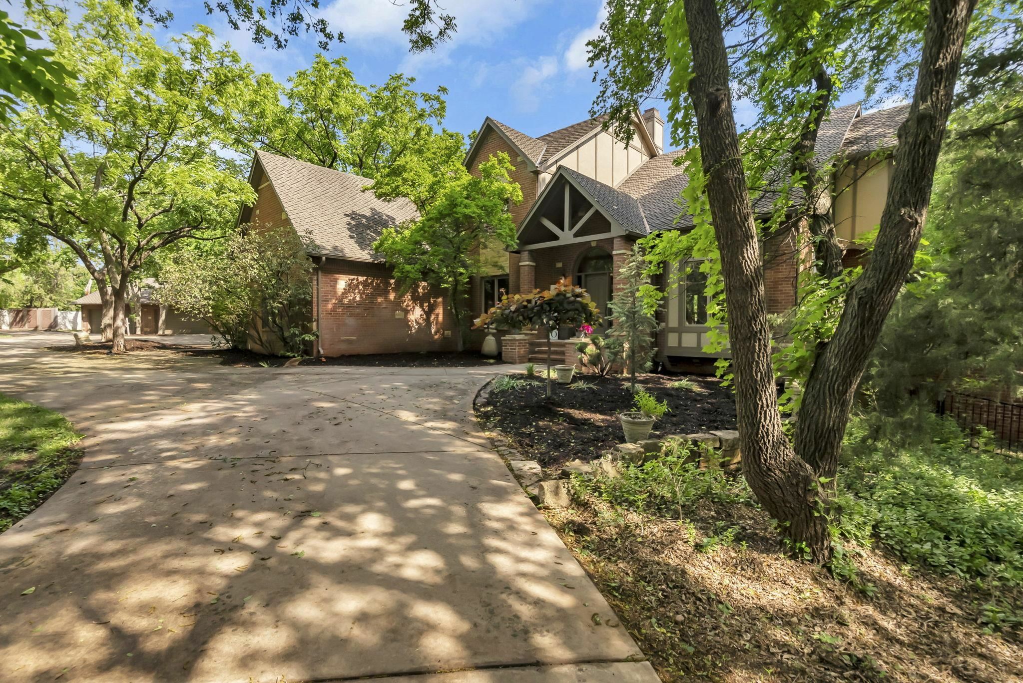 11110 W Central Ave  Wichita KS 67212 photo