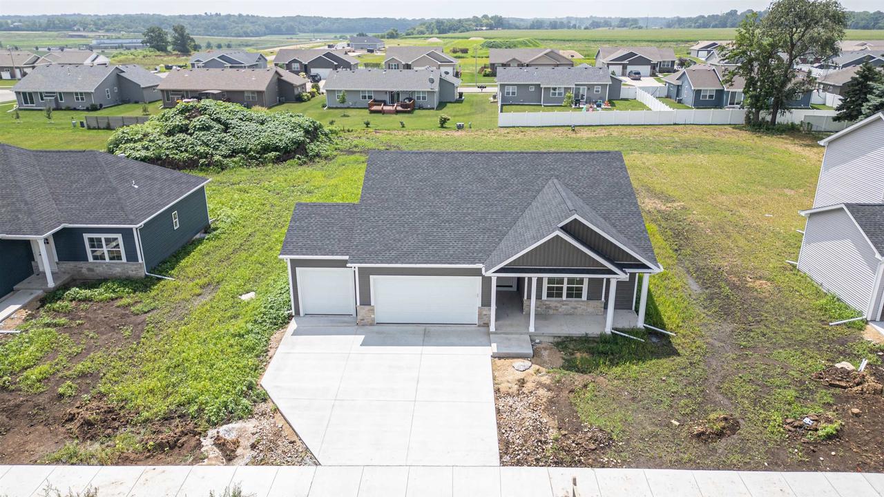 Property Photo: 71 East Evergreen Lane WI 53563